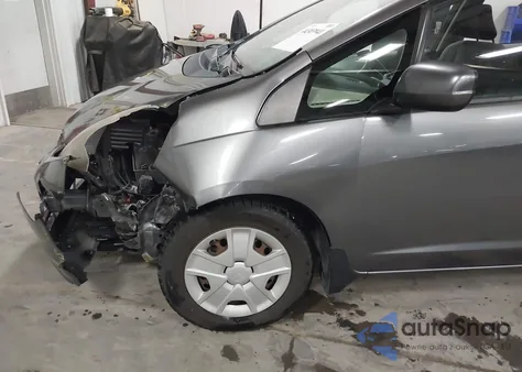 2013 Honda Fit z USA, uszkodzony, nr VIN JHMGE8H31DC064094